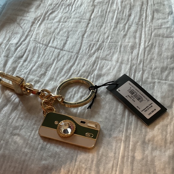 kate spade Other - Kate spade ♠️ Gold and Green Camera Keychain